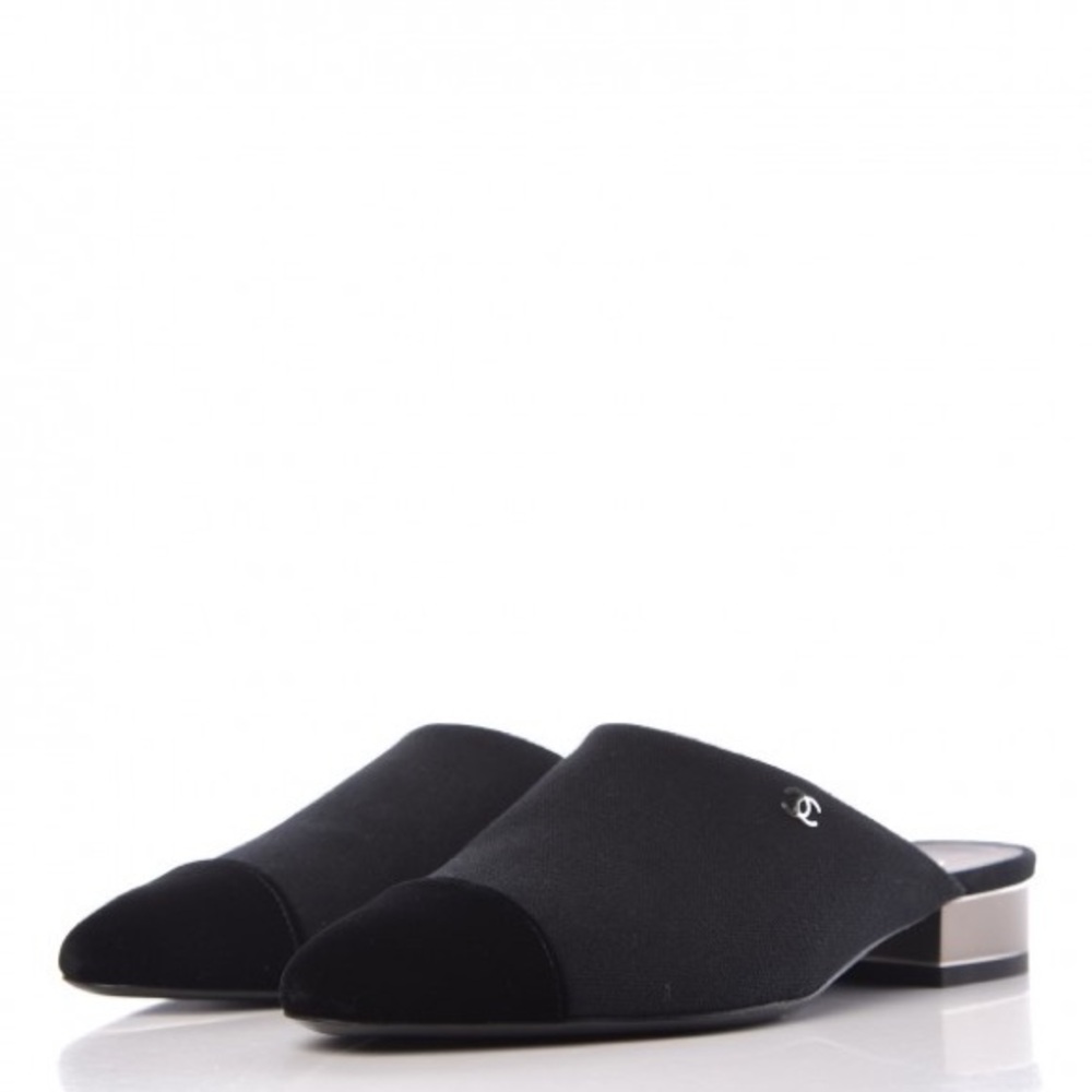 CHANEL Black Mules with Logo Cap Toe - Picture 2 of 13